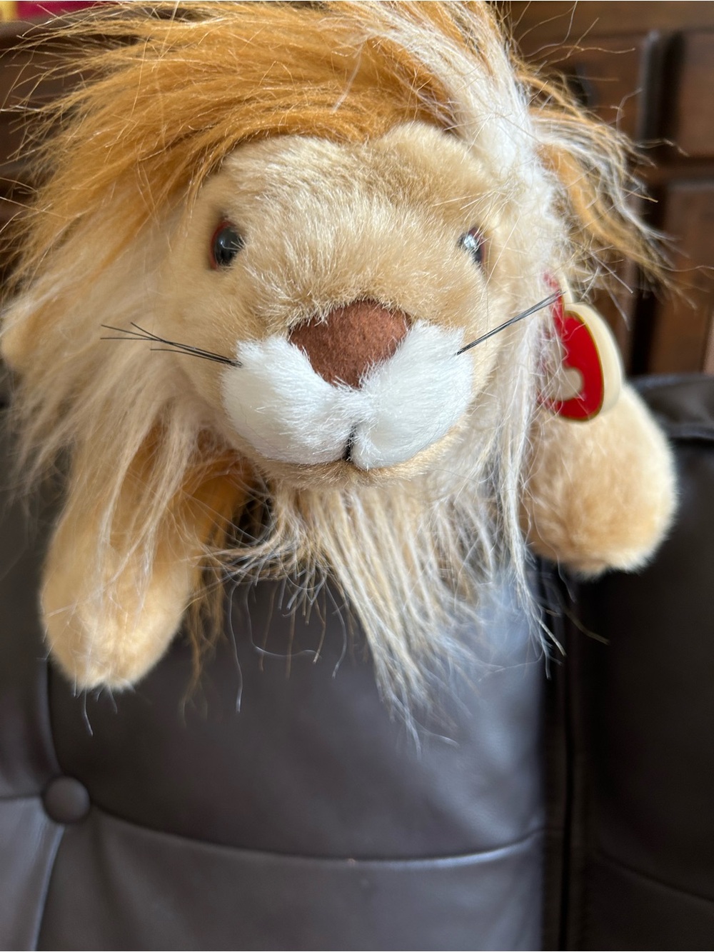 Ty Leo the Plush Lion Stuffed Animal - Light Tan & White 1996